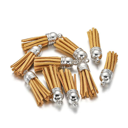 60 pendentifs en cuir vintage avec pampilles de 38 mm.