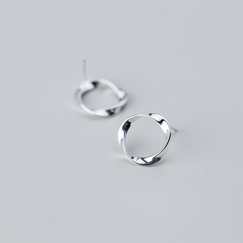 Minimalism Round Design Stud Earrings