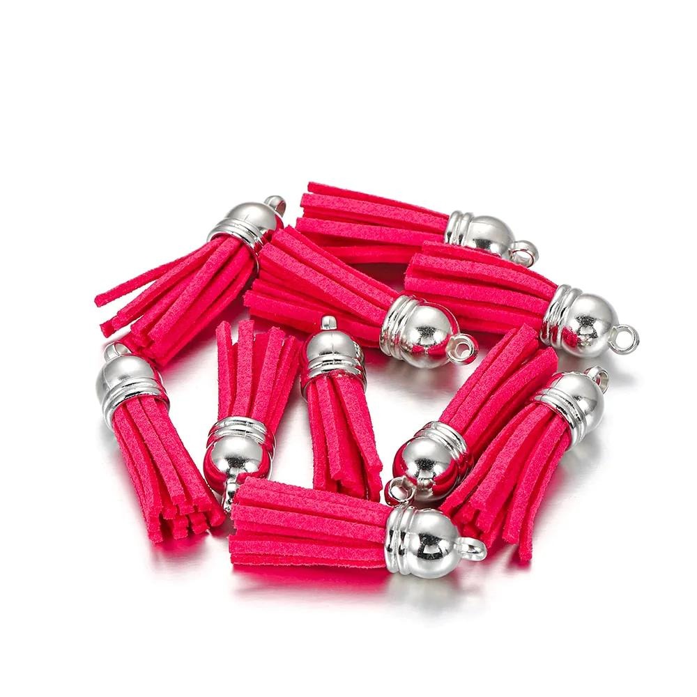 60 pendentifs en cuir vintage avec pampilles de 38 mm.