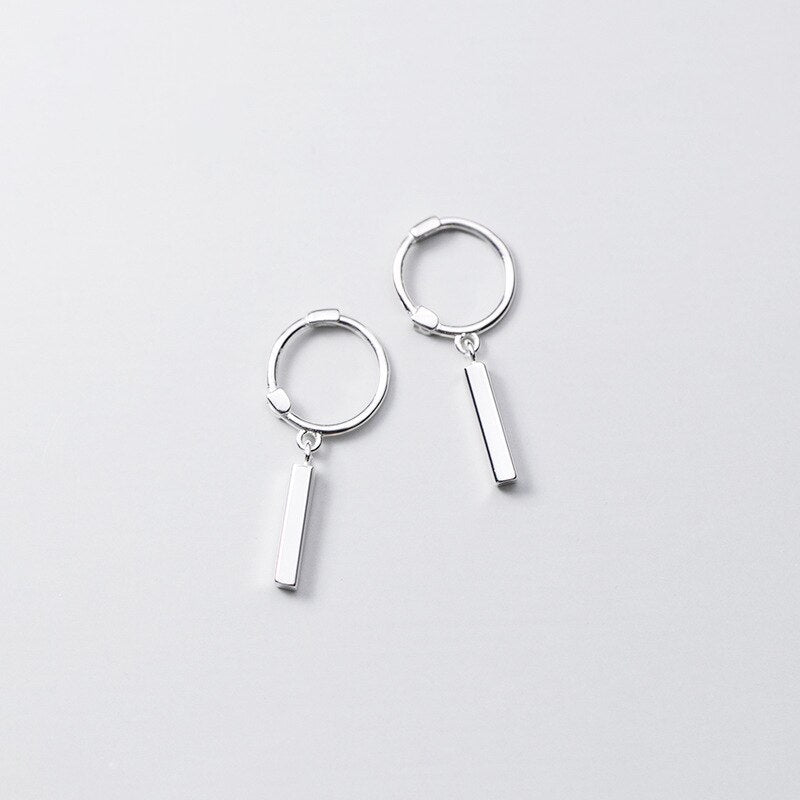 Boucles d'oreilles créoles à la mode en forme de bâton rectangulaire géométrique