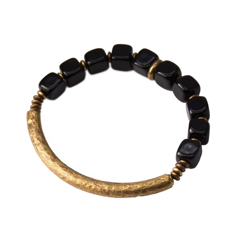 Bracelet en pierre d'obsidienne noire cubique avec breloque en laiton