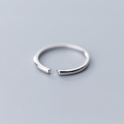 Minimalist Geometric Line Ring