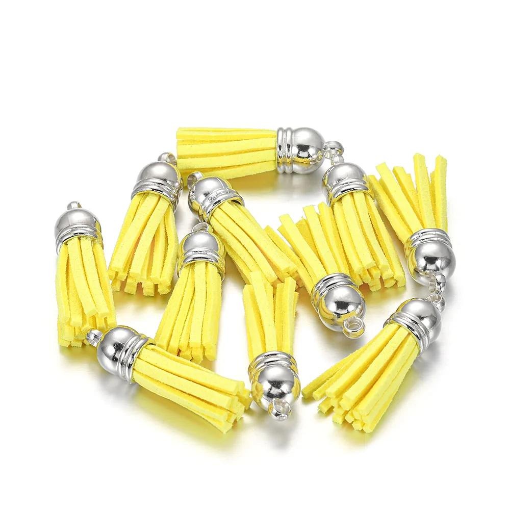 60 pendentifs en cuir vintage avec pampilles de 38 mm.