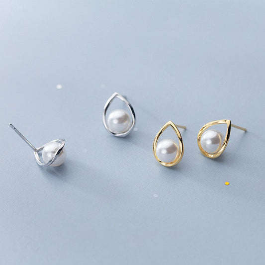Charm Drop Water Pearl Earring