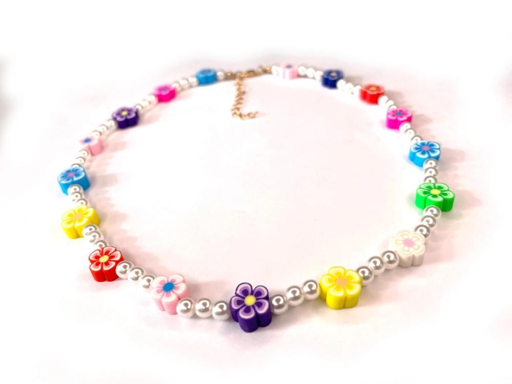 Tiny Colorful Chamomile flowers Pearl Beaded Necklace, Mixed glass seed and clay beads Choker, Indie Boho Trendy Rainbow Summer Necklace 