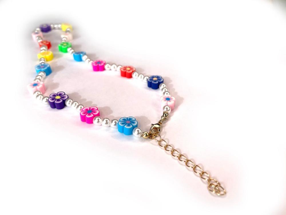 Tiny Colorful Chamomile flowers Pearl Beaded Necklace, Mixed glass seed and clay beads Choker, Indie Boho Trendy Rainbow Summer Necklace 